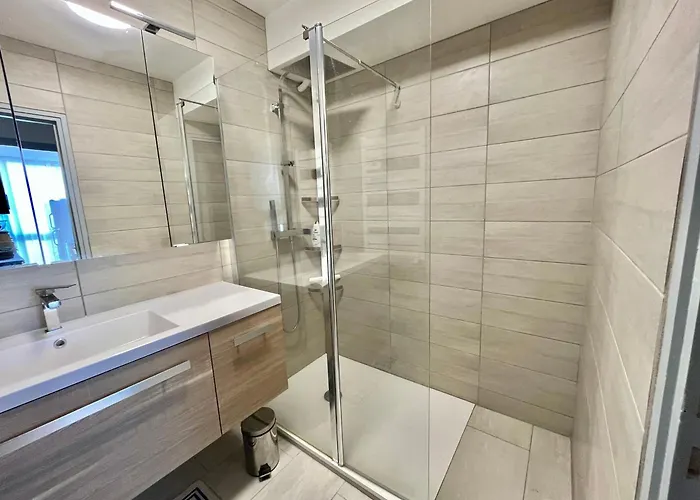 4 Pers, 2 Ch, Climatise, Motte - Fr-1-716-79 Apartment